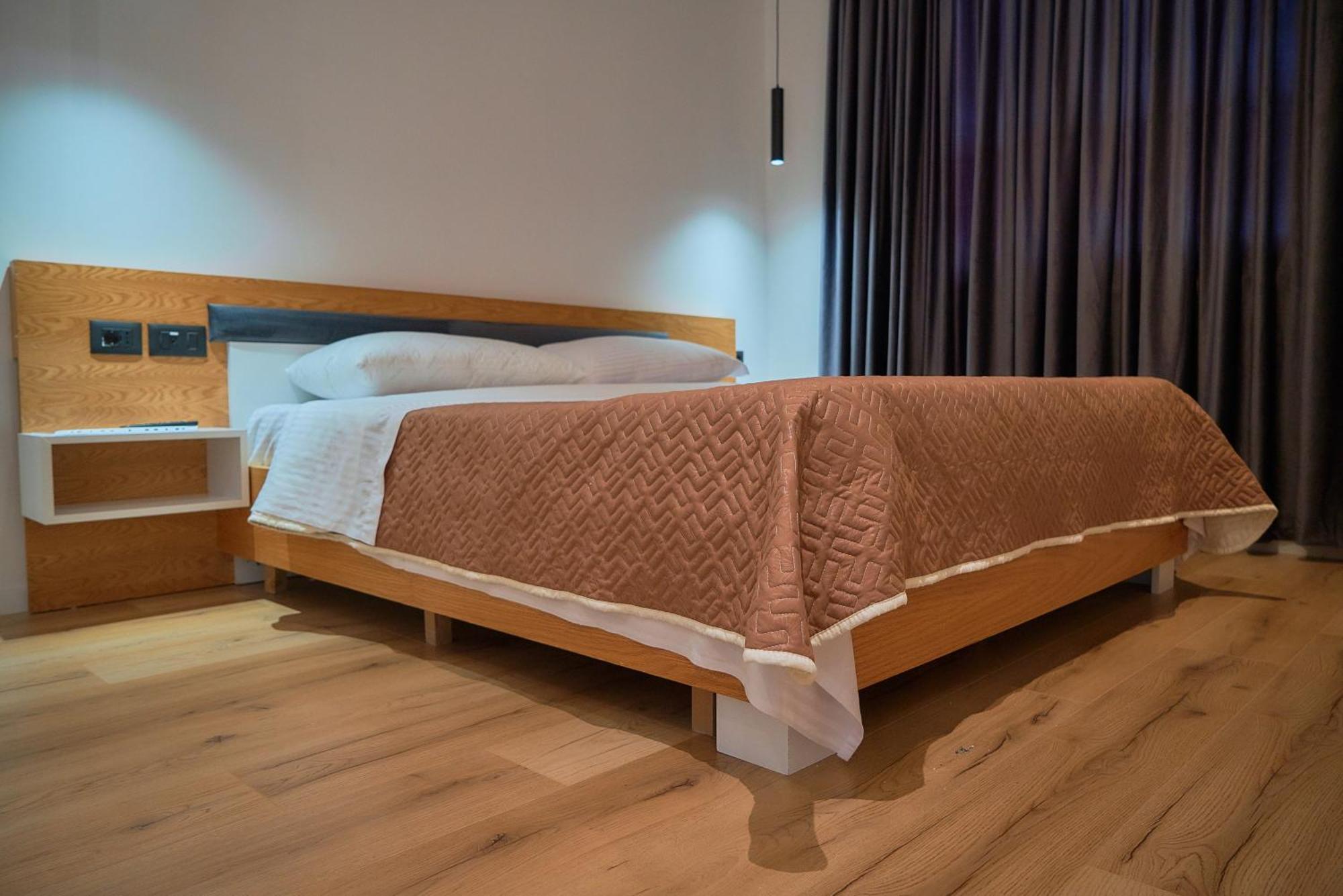 Kalpazo Inn Tirana Bagian luar foto