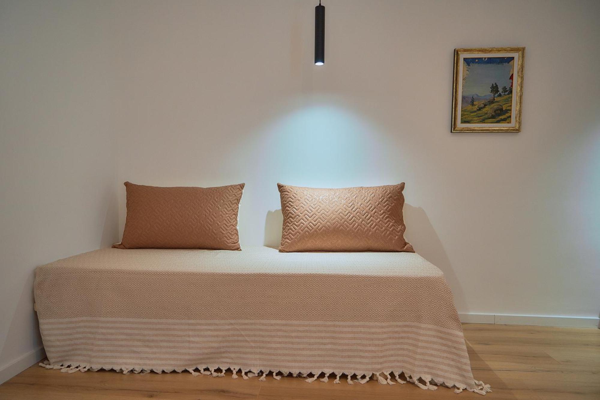 Kalpazo Inn Tirana Bagian luar foto